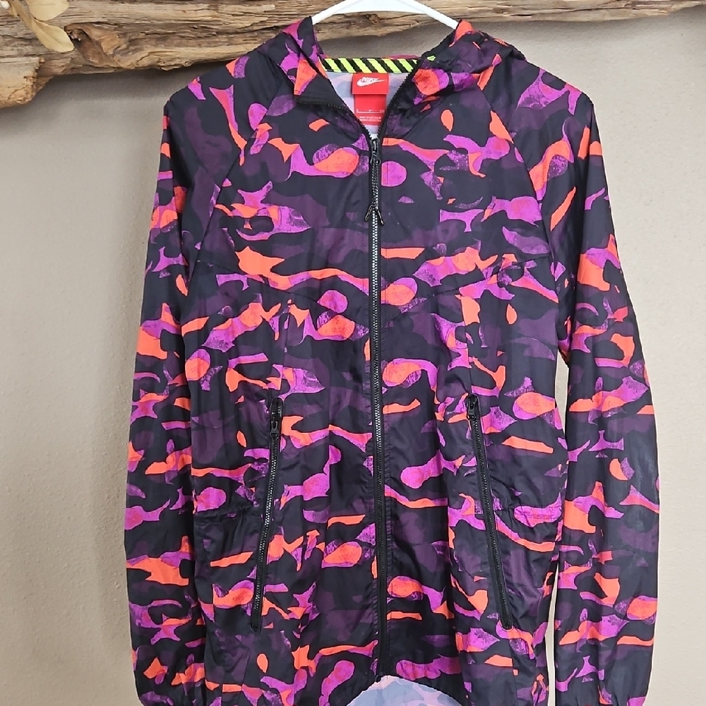 Nike Neon  Purple Jacket Track And Field